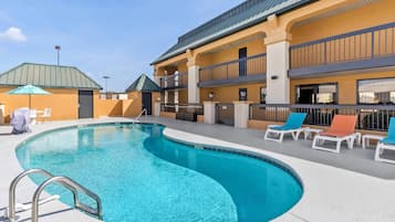 Seasonal outdoor pool