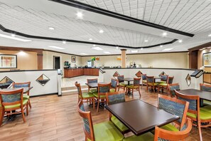 فطور مجهز للتنقل مجانًا يوميًا