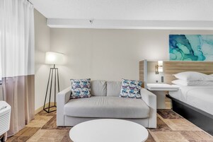 Room, 1 King Bed, Non Smoking | 1 bedroom, premium bedding, down comforters, desk