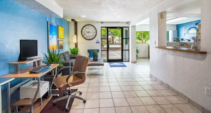 Days Inn by Wyndham Raleigh Glenwood-Crabtree