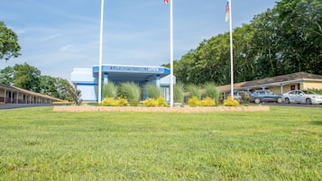Vista frontal de la propiedad