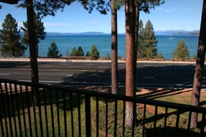 Lake View Double Queen | Balcony view