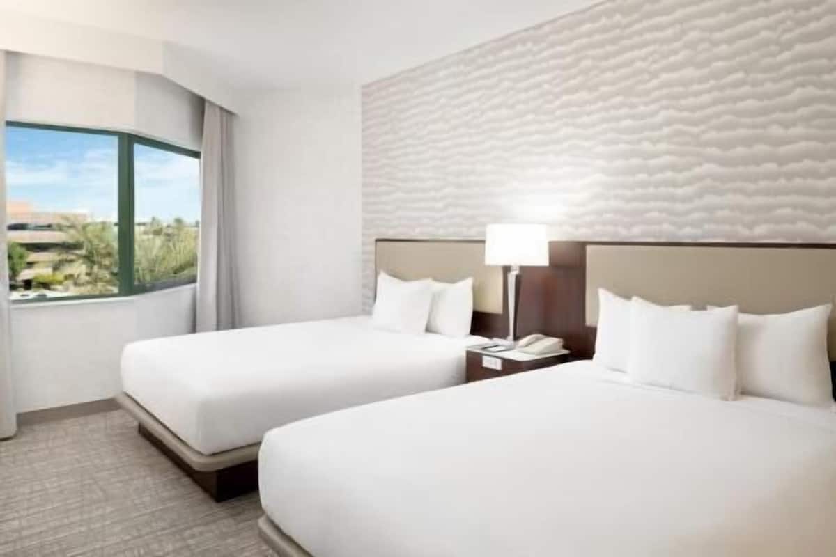 1 bedroom, premium bedding, down comforters, pillowtop beds