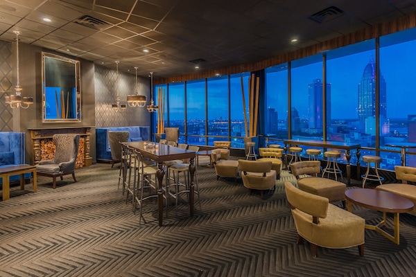 Cocktail bar