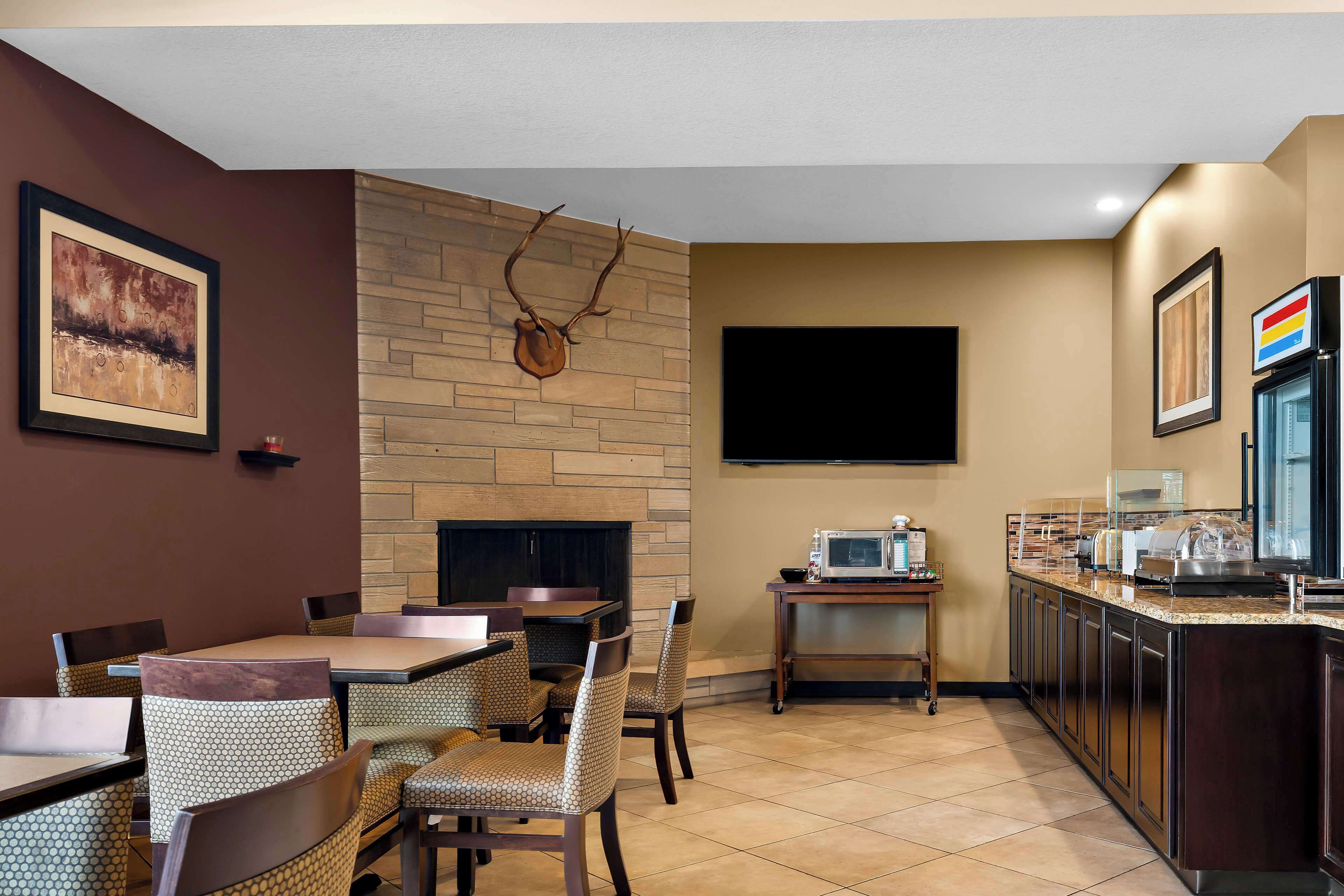 free continental breakfast