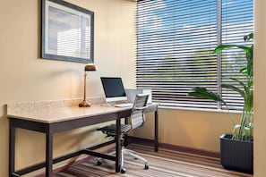 Business centre - Best Western Paradise Inn (Savoy)