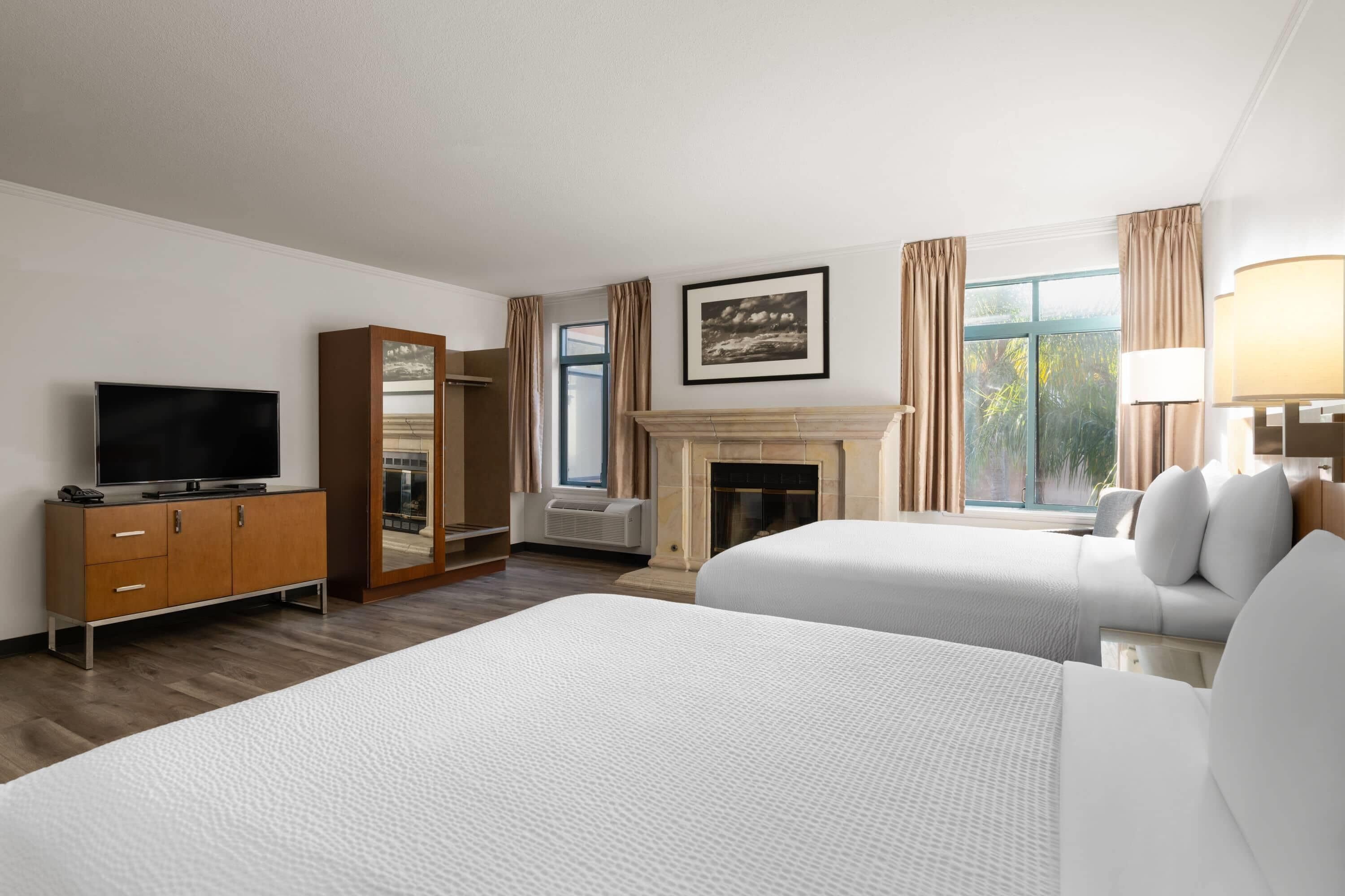 Premium Suite, 2 Queen Beds, Non Smoking