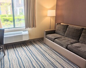 Suite, 1 cama King size, para no fumadores | Minibar, escritorio y espacio para trabajar con laptop 