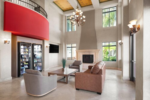 Ramada Suites by Wyndham San Diego/Hotel Circle Area