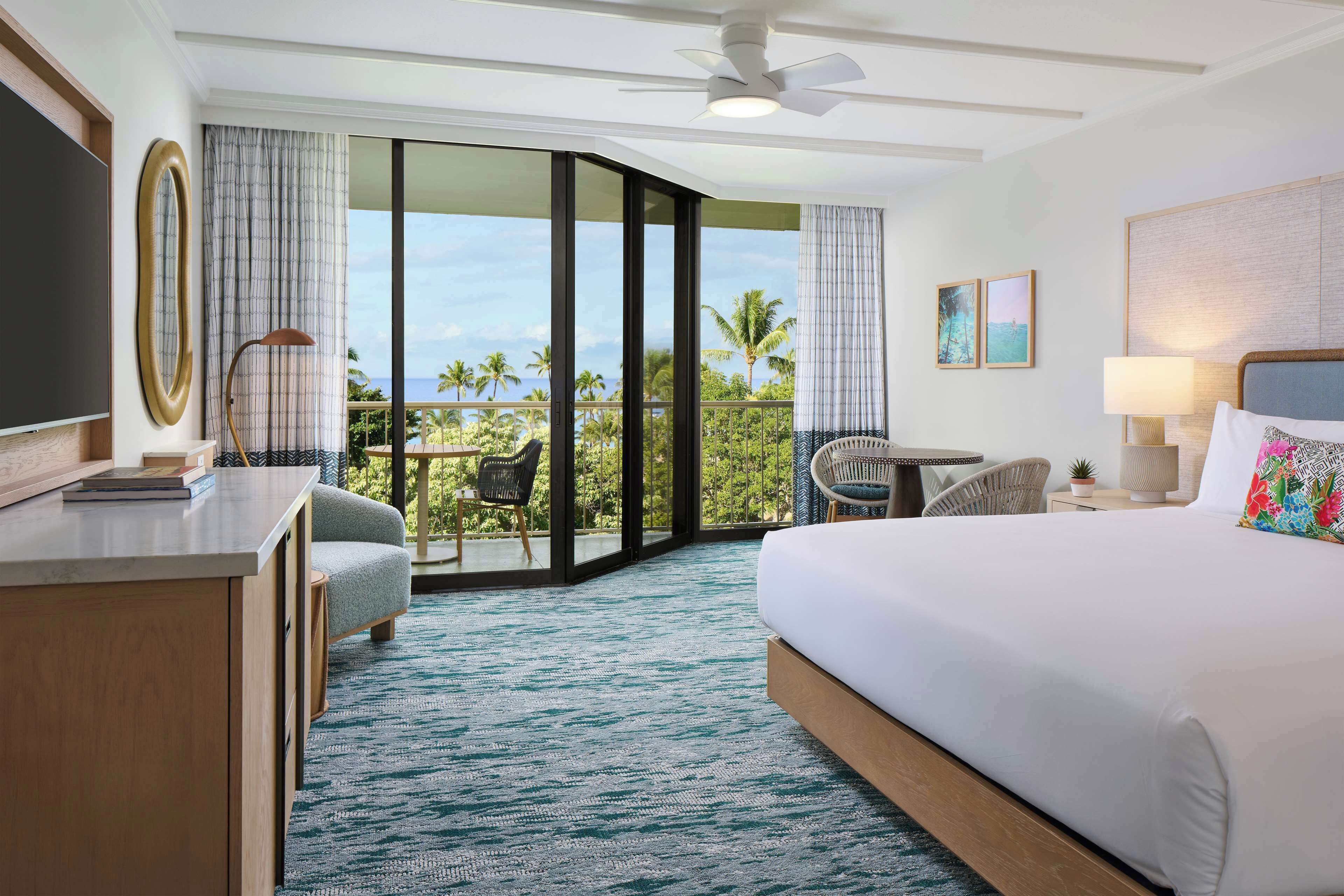 Signature Room, 1 King Bed, Ocean View