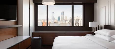 Premium bedding, in-room safe, desk, iron/ironing board
