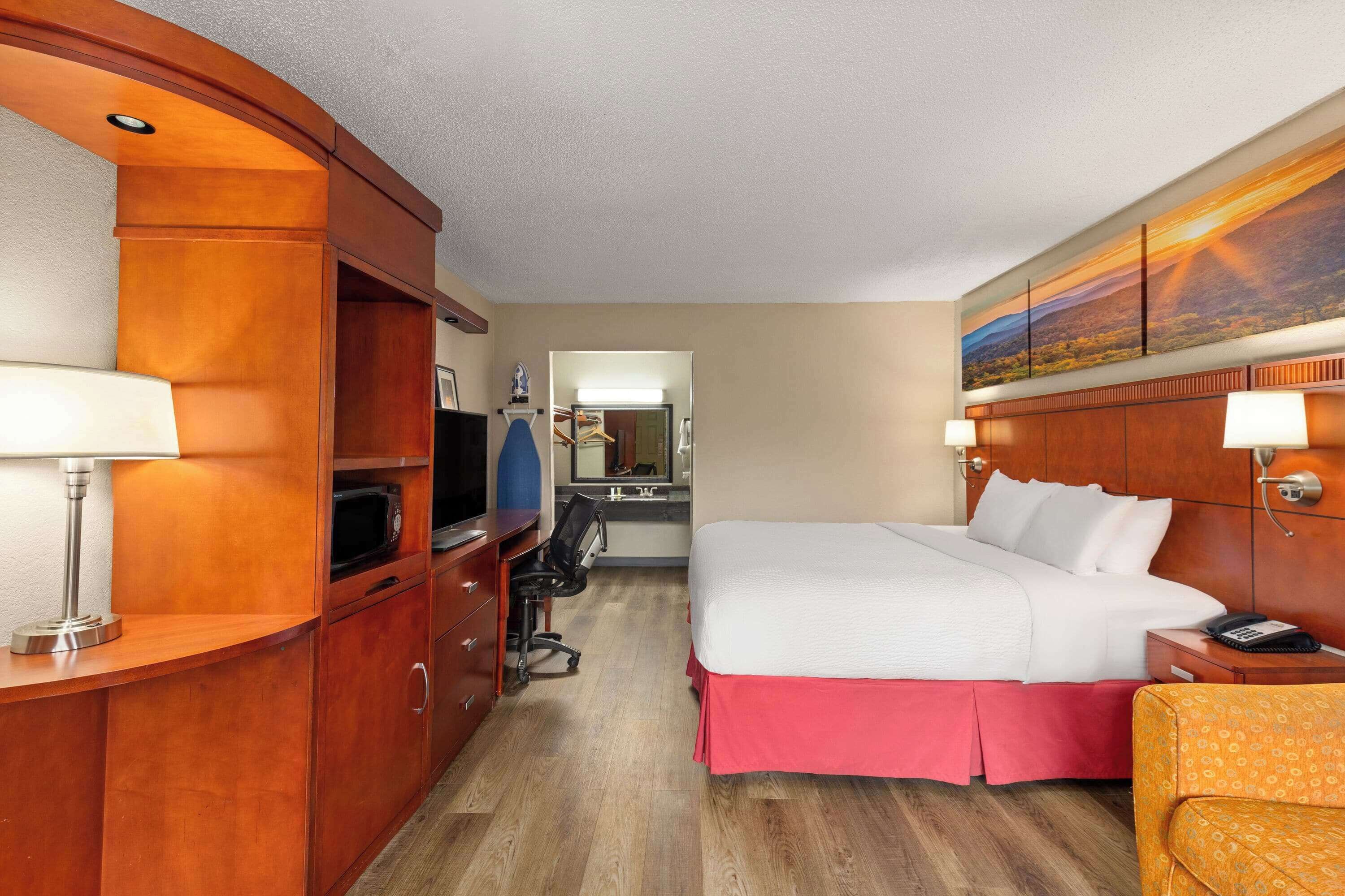 Foto - Days Inn by Wyndham Knoxville East