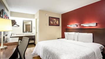 Deluxe Room, 1 King Bed (Smoke Free) | Premium bedding, pillowtop beds, in-room safe, iron/ironing board