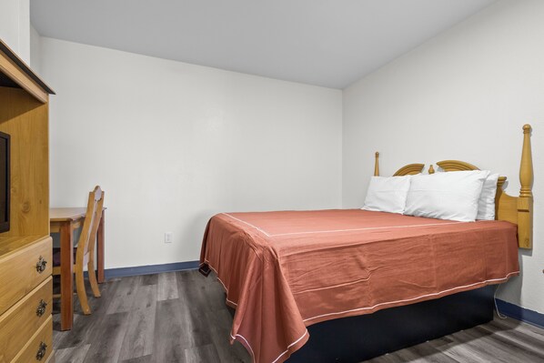 Desk, iron/ironing board, free WiFi, bed sheets