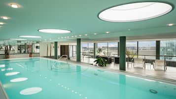 Indendørs pool