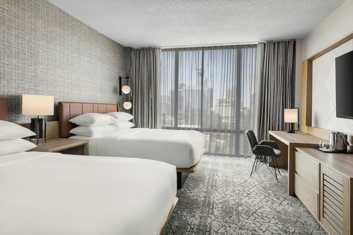 1 bedroom, in-room safe, desk, blackout curtains