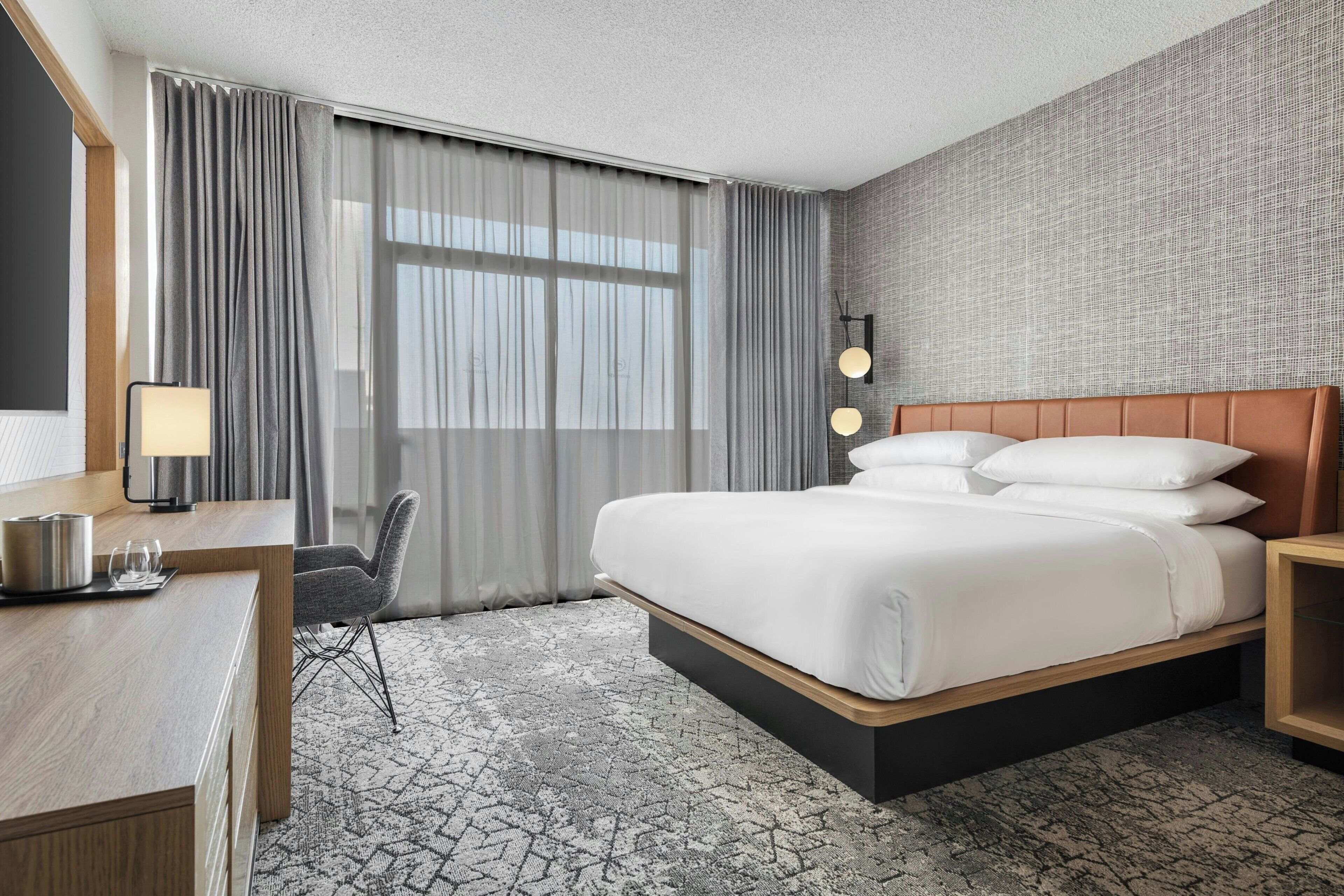 1 soverom, dundyner, safe på rommet og skrivebord