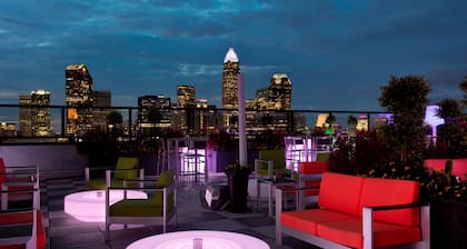 Sheraton Charlotte Hotel