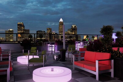 Sheraton Charlotte Hotel