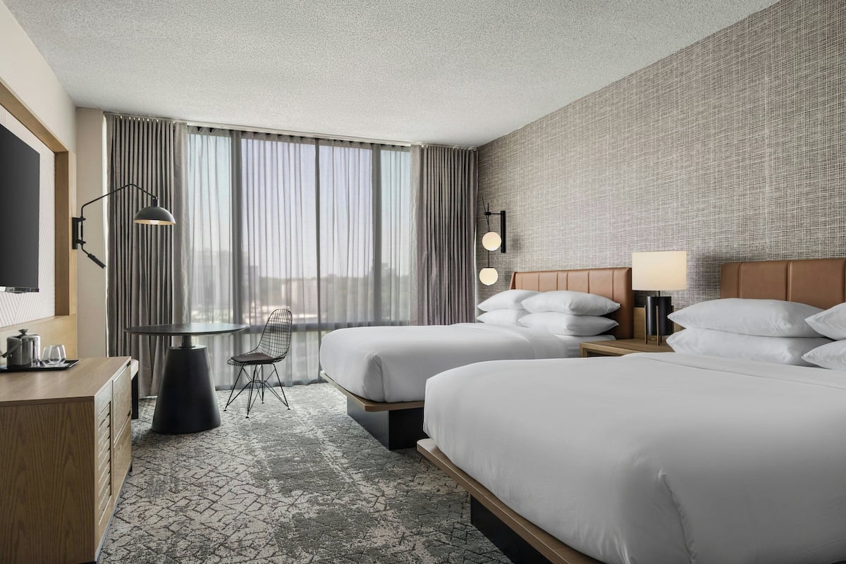 Room, 2 Queen Beds, Non Smoking