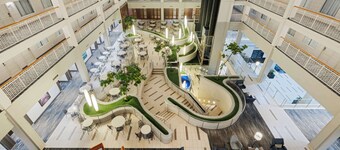 Embassy Suites by Hilton Chicago Downtown River North