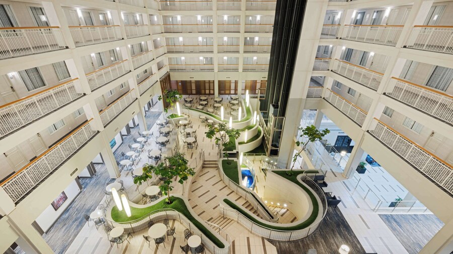 엠버시 스위트 바이 힐튼 시카고 다운타운 리버 노스