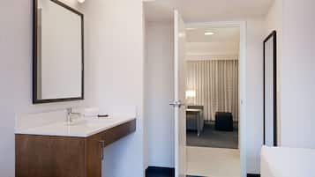 Hypo-allergenic bedding, pillowtop beds, in-room safe, blackout drapes