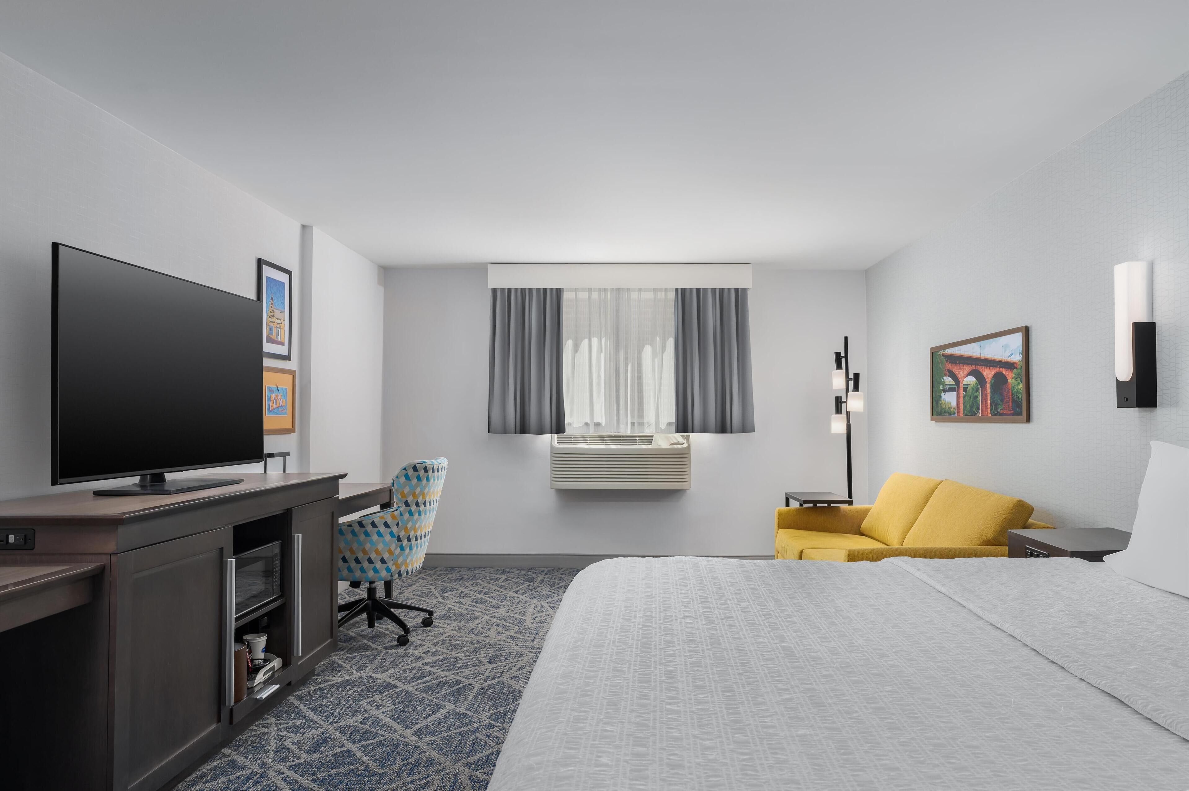 room, 1 king bed, accessible, non smoking (hearing) | desk, iron/ironing board, free wifi, bed sheets