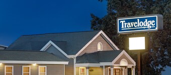 Travelodge by Wyndham Iowa City