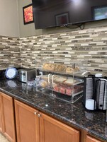 Free daily continental breakfast