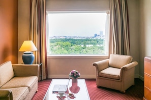 Superior Suite, 1 Double Bed | Egyptian cotton sheets, premium bedding, pillow-top beds, minibar