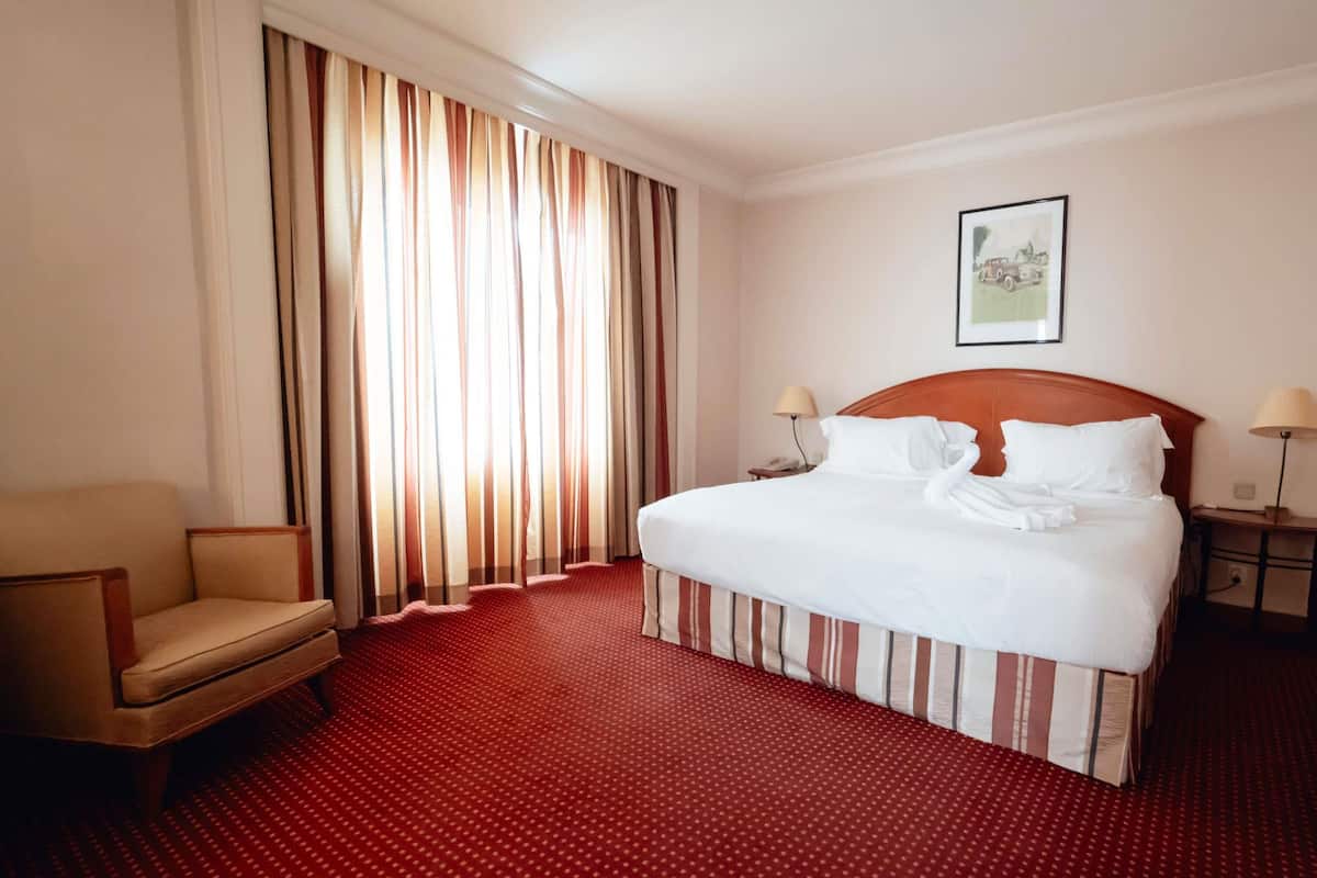 1 bedroom, Egyptian cotton sheets, premium bedding, pillowtop beds
