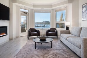 Smart TV de 55 pulgadas con canales por cable, televisión y Netflix 