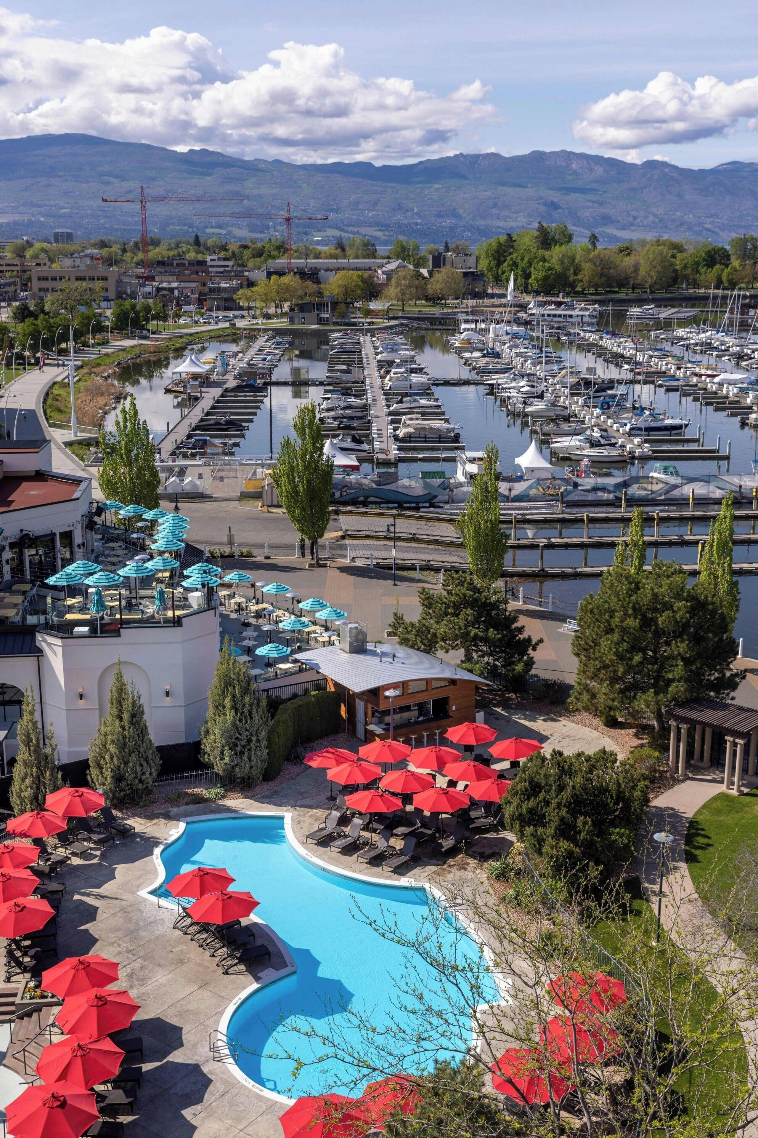 Indoor pool, outdoor pool, open 8:00 AM to 10:00 PM, pool loungers