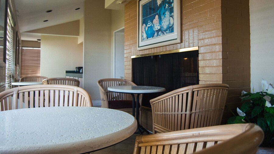 America's Inn Sugarland Stafford