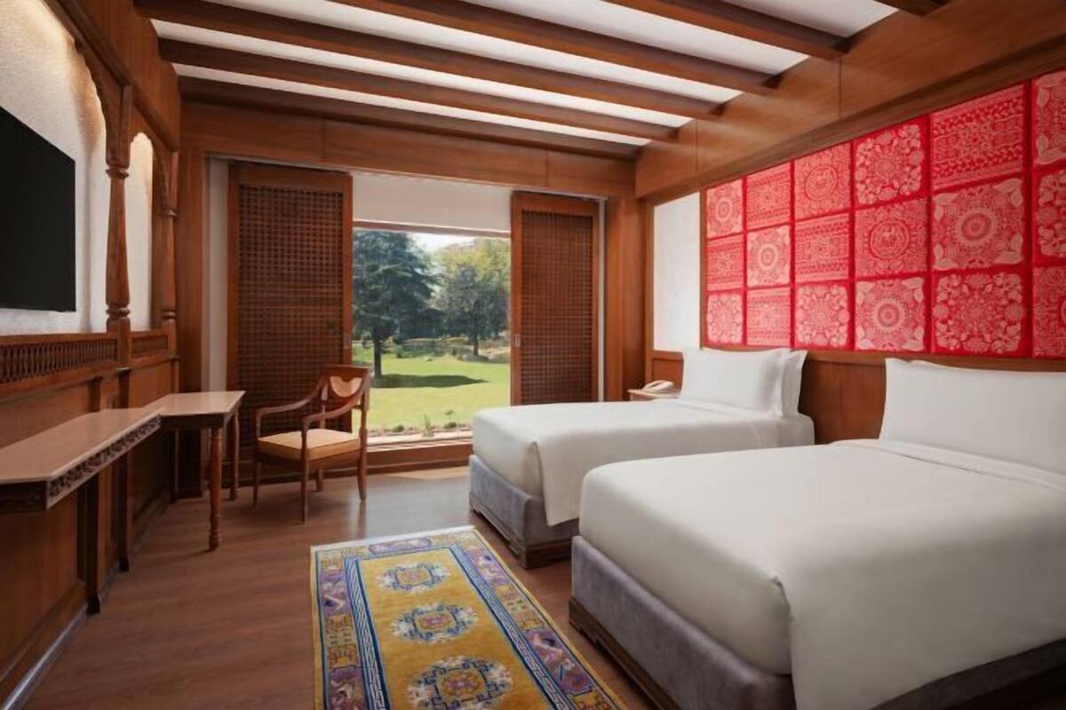 1 bedroom, premium bedding, down comforters, minibar