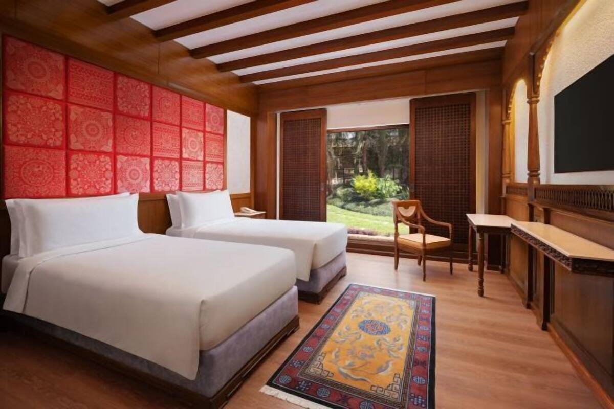 1 bedroom, premium bedding, down comforters, minibar