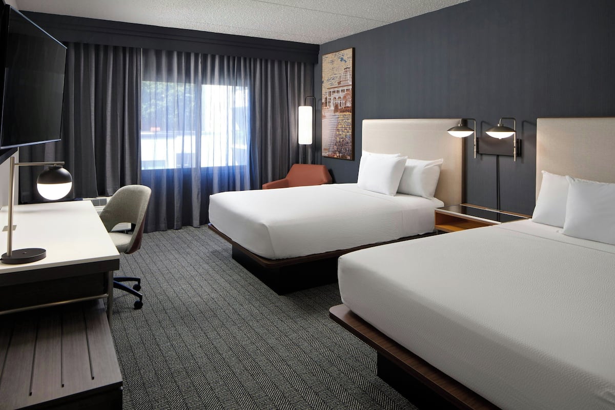 Room, 2 Queen Beds, Non Smoking