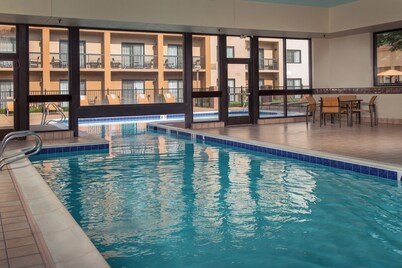 Courtyard by Marriott Williamsburg Busch Gardens Area