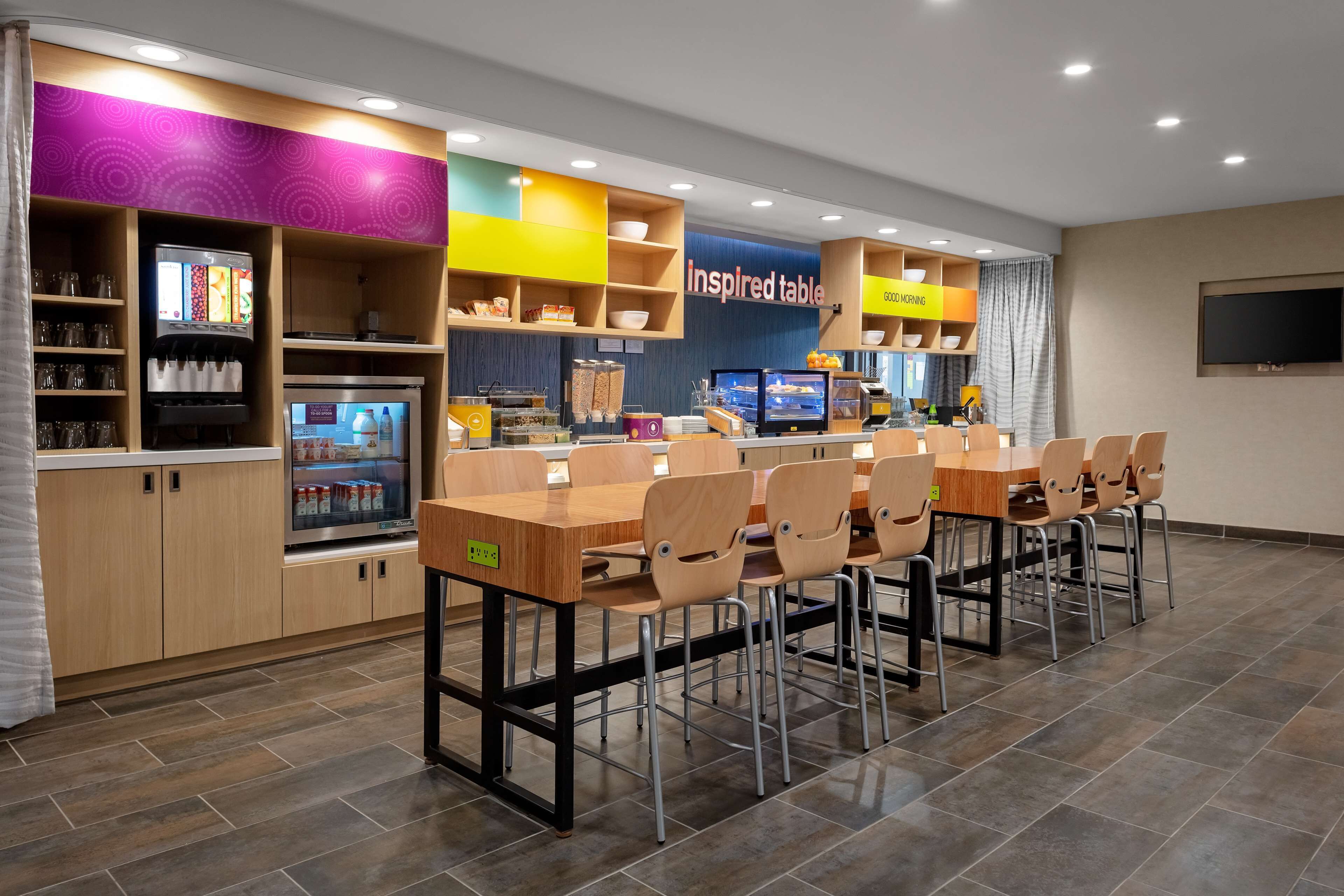 Free daily buffet breakfast