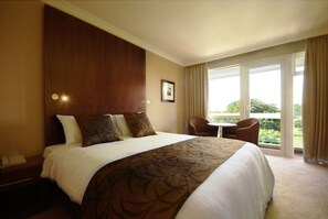 Family Double Room | Peti besi dalam bilik, dihias secara berasingan 