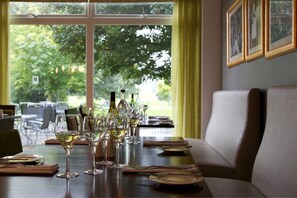 S'hi serveixen esmorzars i sopars