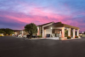 Exterior - Econo Lodge Madison, AL (Madison)
