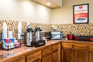 Restaurant - Econo Lodge Madison, AL (Madison)