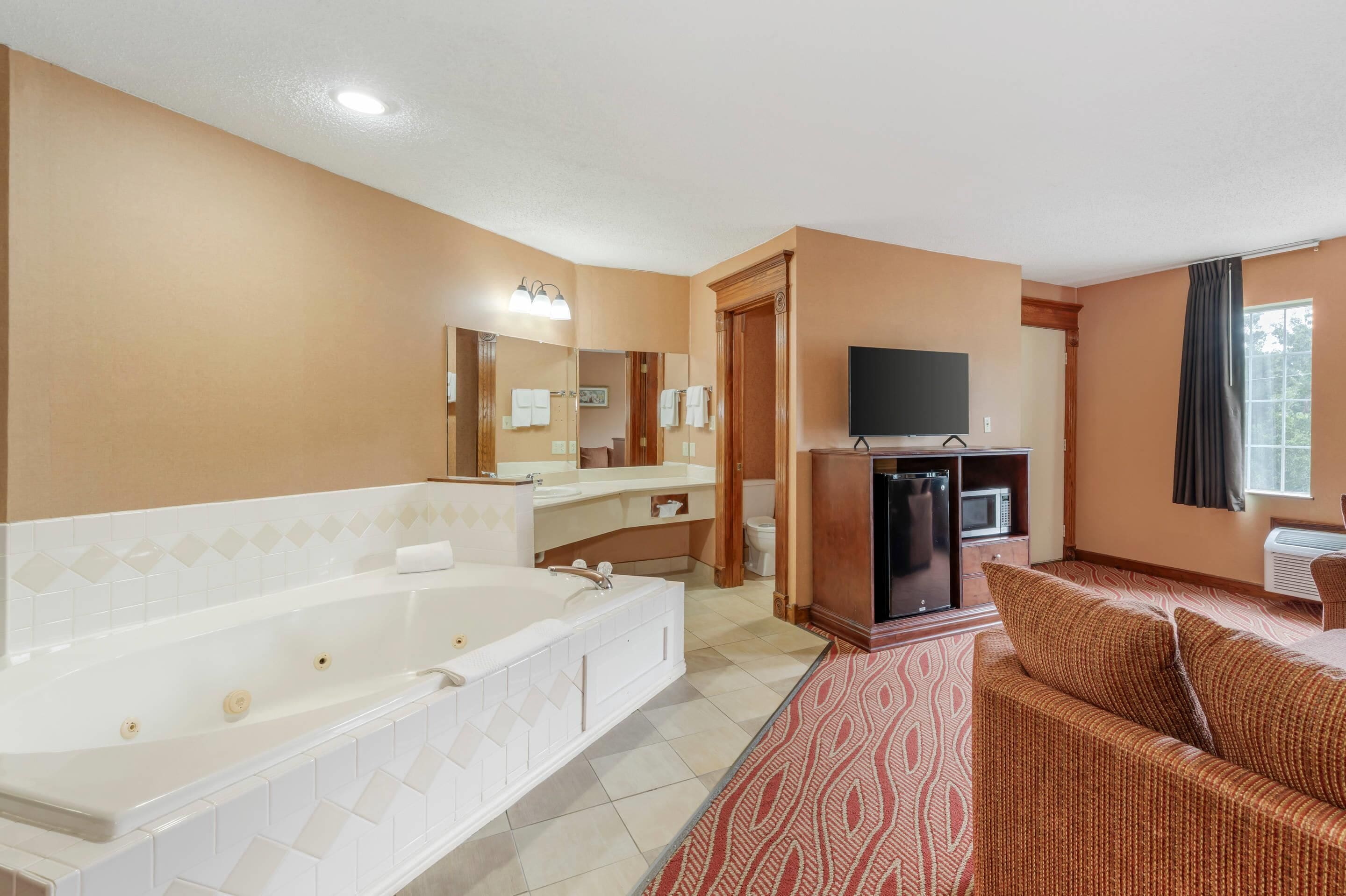 1 bedroom, premium bedding, laptop workspace, iron/ironing board