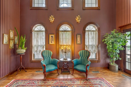 Lobby. Quality Inn Eureka Springs South