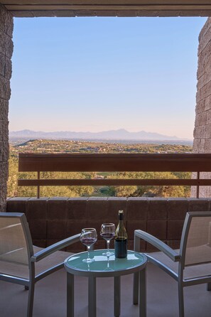 Room, 1 King Bed, Mobility Accessible, Valley View (Desert Skyline) | Terrace/patio