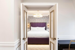 Luxe One Bedroom Tudor City Suite | Egyptian cotton sheets, premium bedding, down duvets, in-room safe