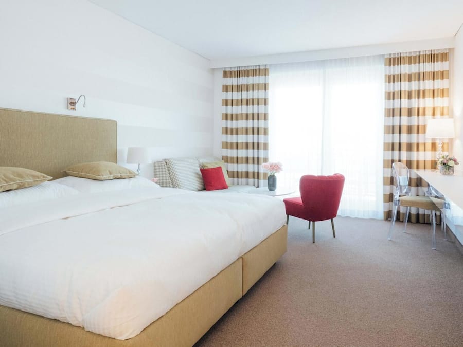 Deluxe Double Room (Morgensonne) | Hypo-allergenic bedding, minibar, in-room safe, desk