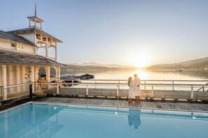 Indoor pool, outdoor pool, open 7:00 AM to 9:00 PM, pool umbrellas